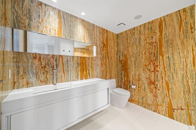 9999 Collins Ave 6J, Bal Harbour, FL 33154