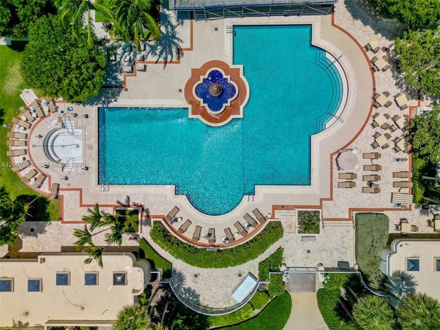 9999 Collins Ave 6J, Bal Harbour, FL 33154