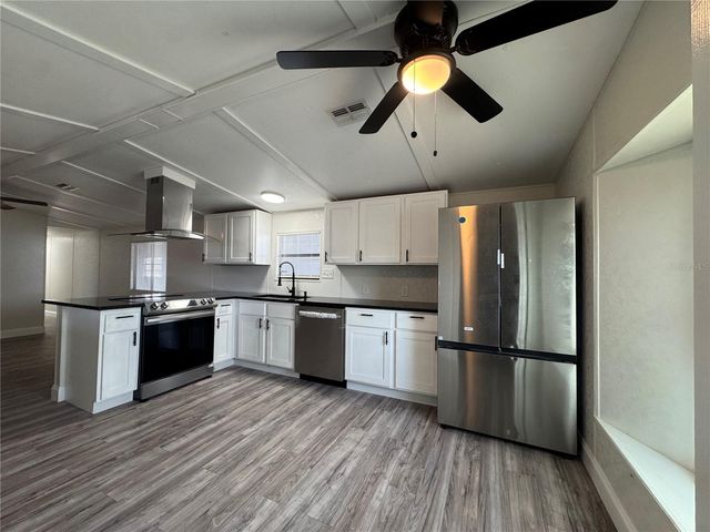 5035 SOUTHSHORE DRIVE, Polk City, FL 33868