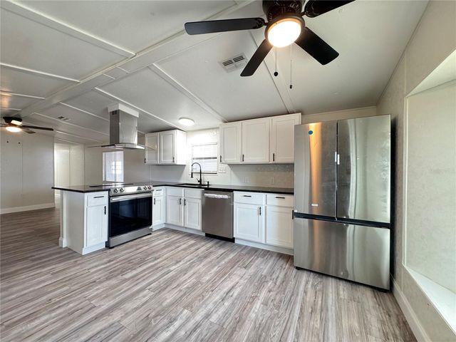 5035 SOUTHSHORE DRIVE, Polk City, FL 33868