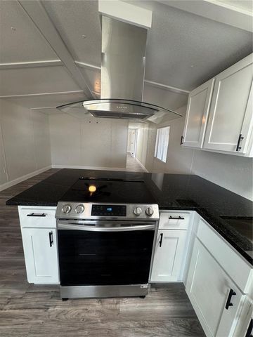 5035 SOUTHSHORE DRIVE, Polk City, FL 33868