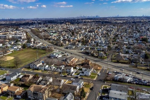 121 Stefanic Avenue, Elmwood Park, NJ 07407