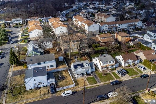121 Stefanic Avenue, Elmwood Park, NJ 07407