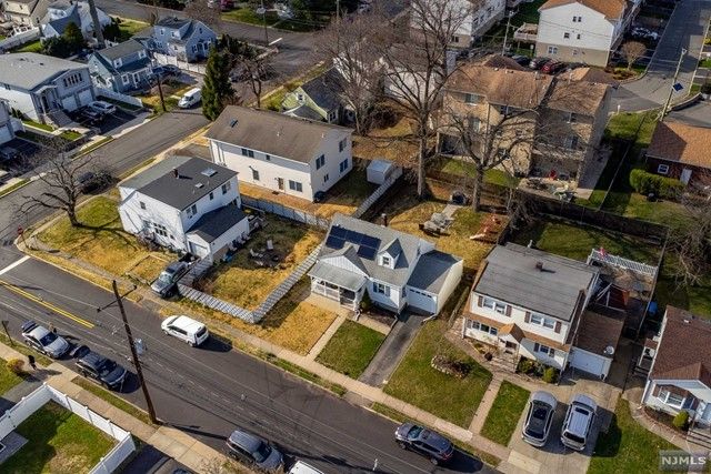 121 Stefanic Avenue, Elmwood Park, NJ 07407