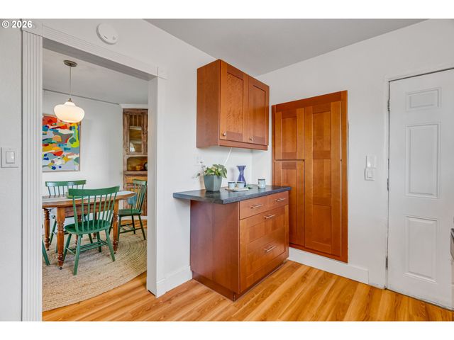 4434 Se 26TH Ave, Portland, OR 97202
