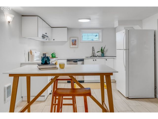 4434 Se 26TH Ave, Portland, OR 97202