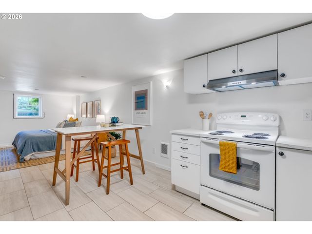 4434 Se 26TH Ave, Portland, OR 97202