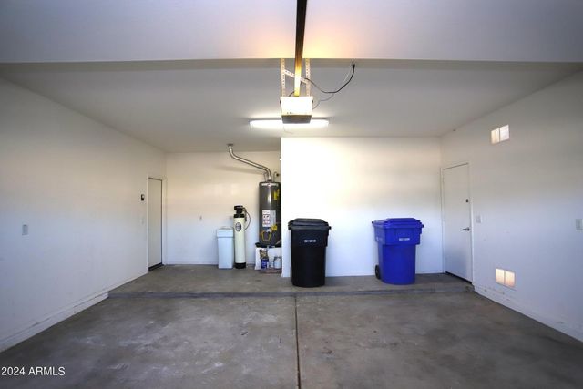 2840 S Miller Drive, Chandler, AZ 85286