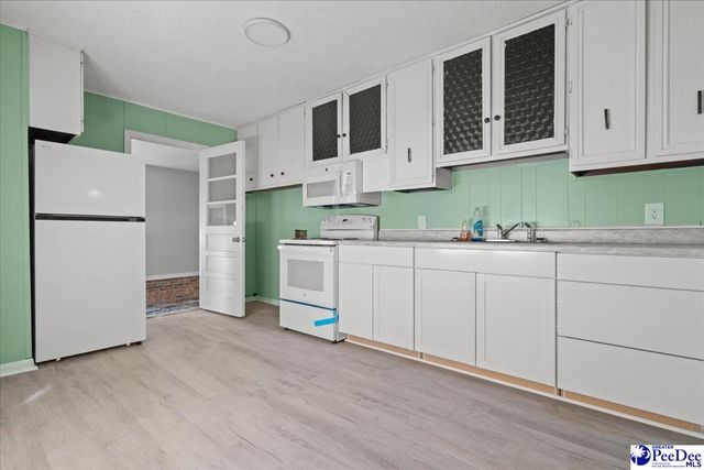 1116 Lewis Lane, Florence, SC 29506