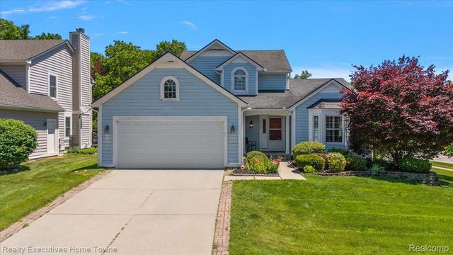 899 Hathaway Dr Drive, Auburn Hills, MI 48326