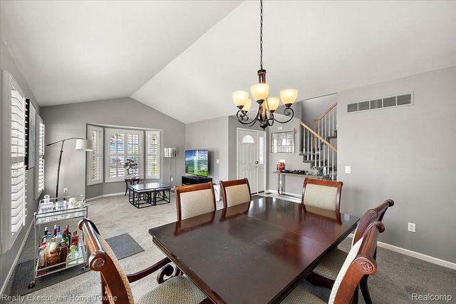 899 Hathaway Dr Drive, Auburn Hills, MI 48326