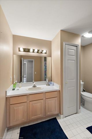 899 Hathaway Dr Drive, Auburn Hills, MI 48326
