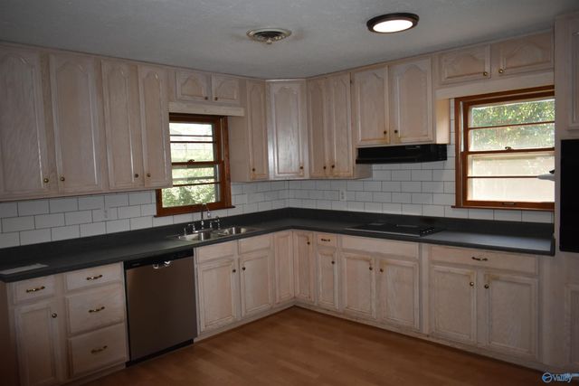 1503 Fell Avenue NE, Huntsville, AL 35811