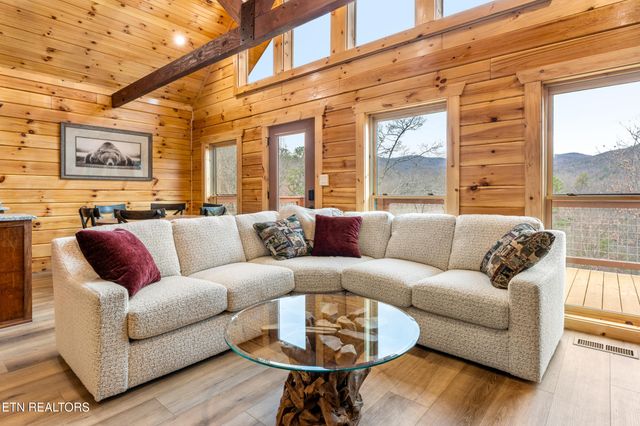 1017 Street Of Dreams, Gatlinburg, TN 37738