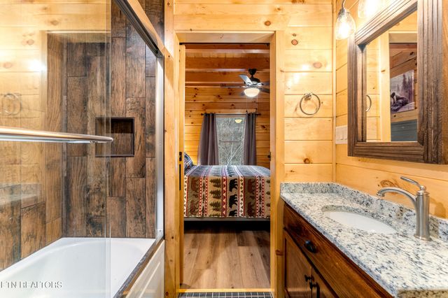 1017 Street Of Dreams, Gatlinburg, TN 37738