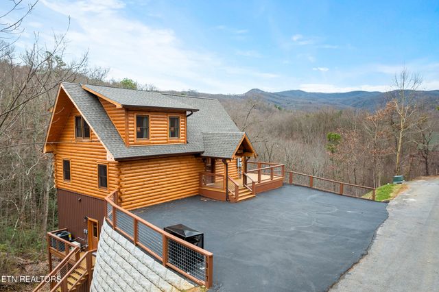 1017 Street Of Dreams, Gatlinburg, TN 37738