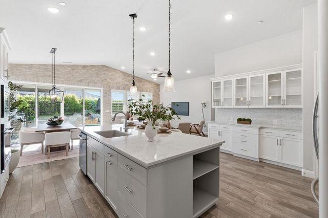 1758 N Carson Avenue, Clovis, CA 93619