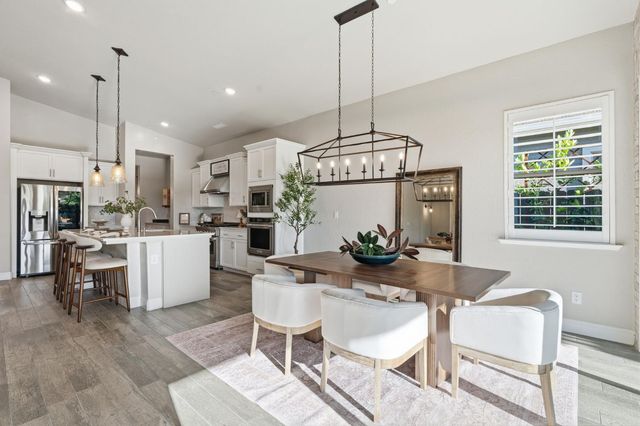 1758 N Carson Avenue, Clovis, CA 93619