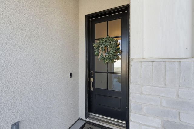 1758 N Carson Avenue, Clovis, CA 93619