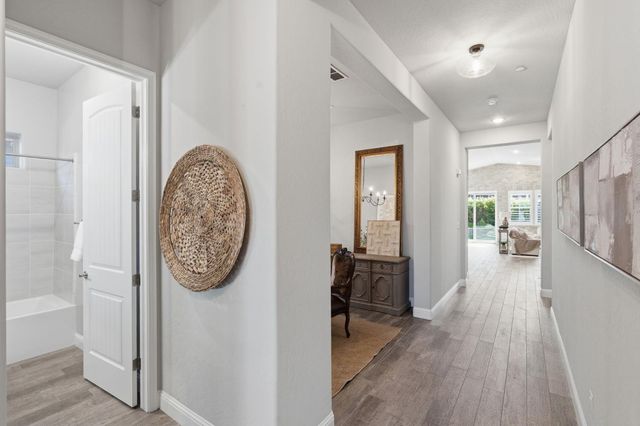 1758 N Carson Avenue, Clovis, CA 93619
