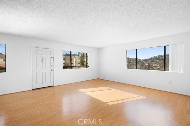 1004 E Garfield 8, Glendale, CA 91205