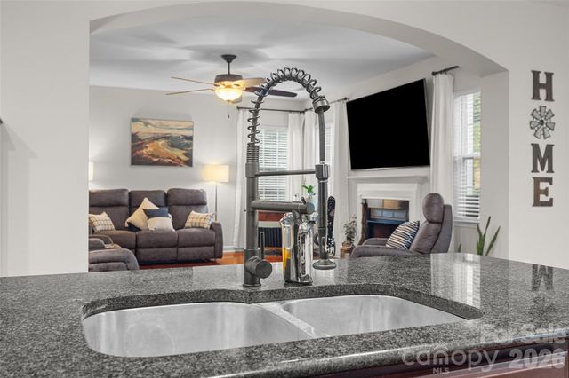 1206 Bottle Brush Lane, Harrisburg, NC 28075