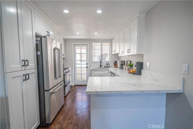 18111 Erik Court 445, Canyon Country, CA 91387