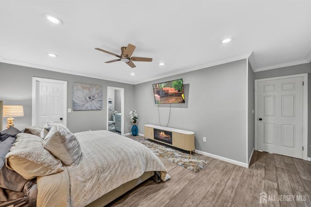 12 Periwinkle Court, East Brunswick, NJ 08816