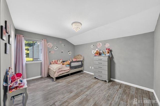 12 Periwinkle Court, East Brunswick, NJ 08816