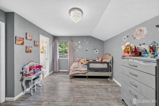 12 Periwinkle Court, East Brunswick, NJ 08816
