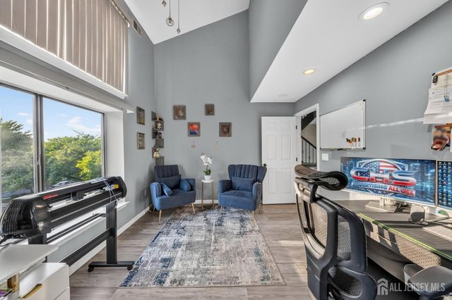 12 Periwinkle Court, East Brunswick, NJ 08816