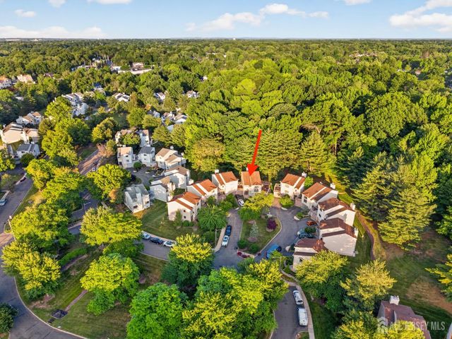 12 Periwinkle Court, East Brunswick, NJ 08816