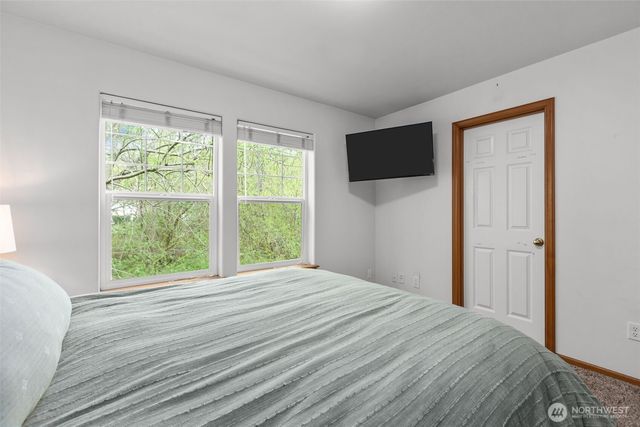 10617 NE Kingston Meadows Circle, Kingston, WA 98346