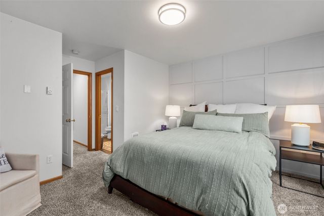 10617 NE Kingston Meadows Circle, Kingston, WA 98346