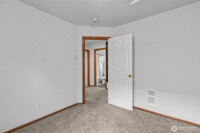 10617 NE Kingston Meadows Circle, Kingston, WA 98346