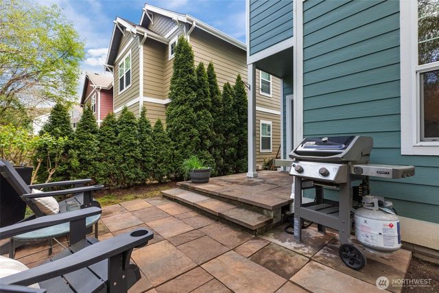 10617 NE Kingston Meadows Circle, Kingston, WA 98346