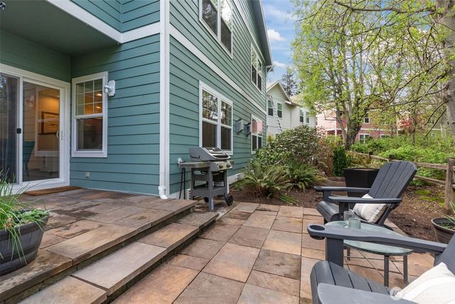 10617 NE Kingston Meadows Circle, Kingston, WA 98346