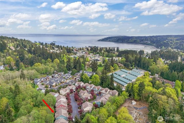 10617 NE Kingston Meadows Circle, Kingston, WA 98346