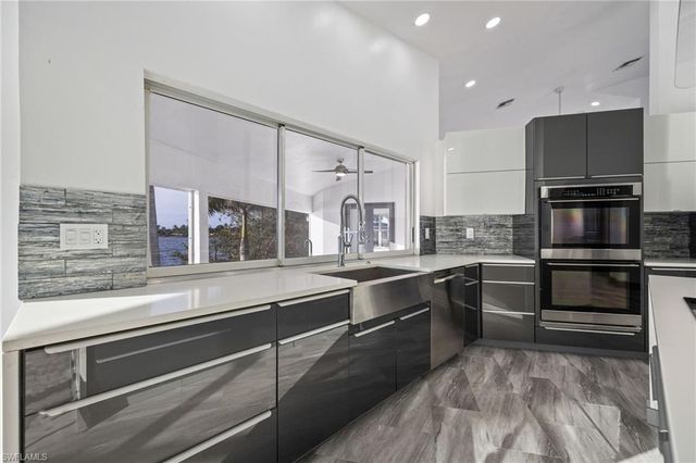 5030 Harborage DR, Fort Myers, FL 33908