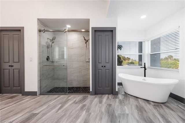 5030 Harborage DR, Fort Myers, FL 33908