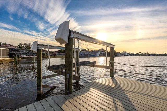 5030 Harborage DR, Fort Myers, FL 33908