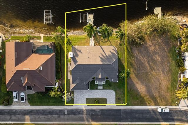 5030 Harborage DR, Fort Myers, FL 33908