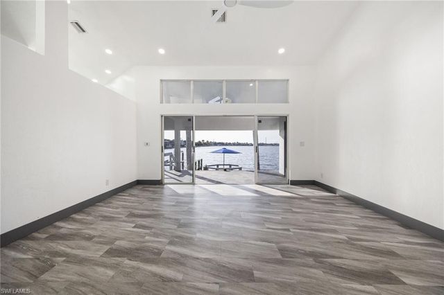 5030 Harborage DR, Fort Myers, FL 33908