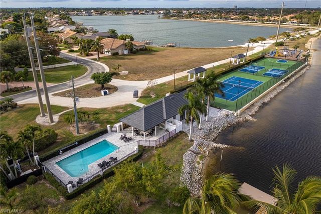 5030 Harborage DR, Fort Myers, FL 33908