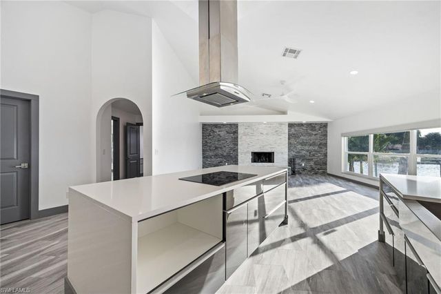 5030 Harborage DR, Fort Myers, FL 33908