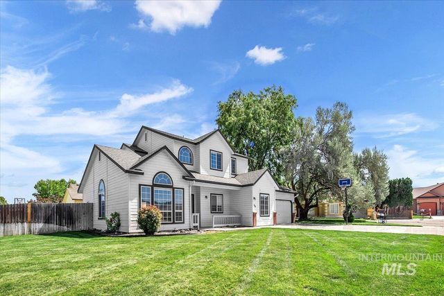 36 S Bonner St, Nampa, ID 83651