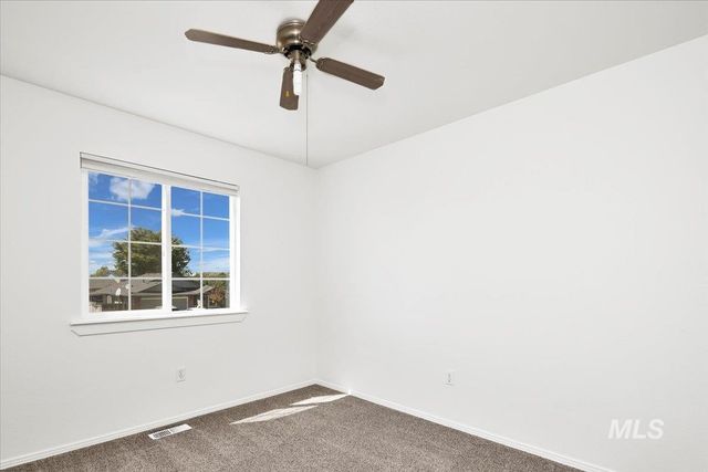 36 S Bonner St, Nampa, ID 83651