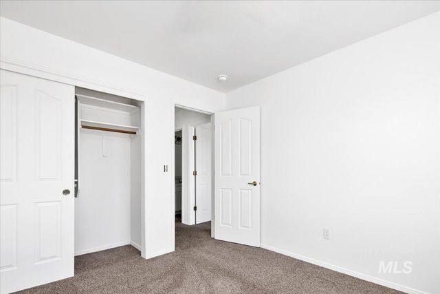 36 S Bonner St, Nampa, ID 83651
