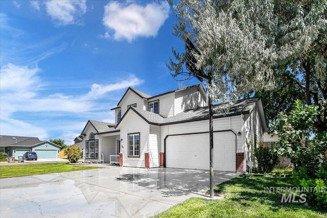 36 S Bonner St, Nampa, ID 83651