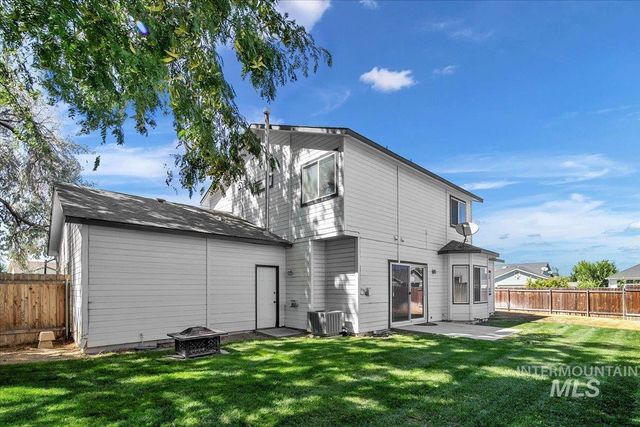 36 S Bonner St, Nampa, ID 83651